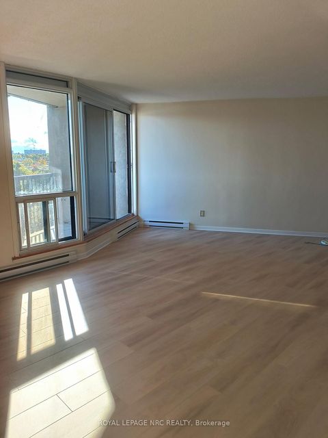 Photo 9 at 706 - 900 Dynes Road, Nepean (Carleton Square), Ottawa