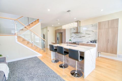 Photo 11 at 992 Baseline Road E, Nepean (City View/Skyline/Fisher Heights/Parkwood Hills), Ottawa