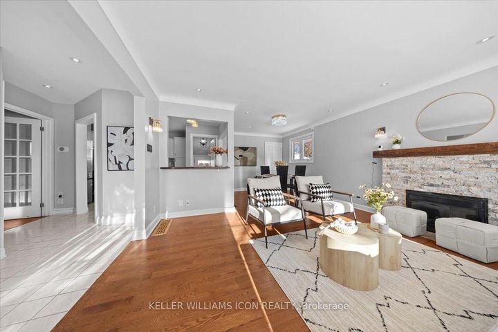 Photo 7 at 45 Epworth Avenue, Nepean (Meadowlands/St. Claire Gardens), Ottawa