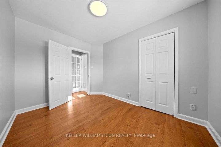 Photo 9 at 45 Epworth Avenue, Nepean (Meadowlands/St. Claire Gardens), Ottawa