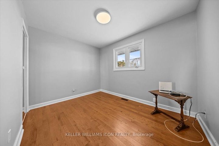 Photo 10 at 45 Epworth Avenue, Nepean (Meadowlands/St. Claire Gardens), Ottawa
