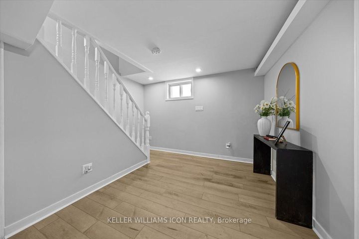Photo 15 at 45 Epworth Avenue, Nepean (Meadowlands/St. Claire Gardens), Ottawa