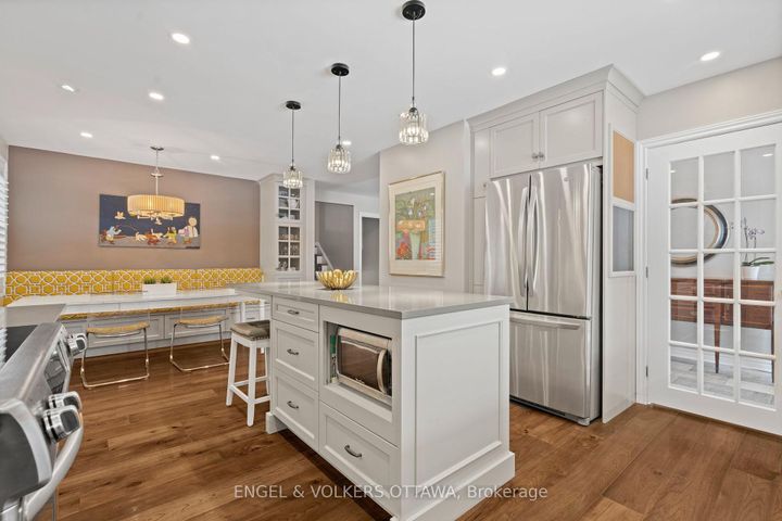 Photo 12 at 3 Hazelwood Way, Nepean (Manotick Long Island & Nicholls Island), Ottawa