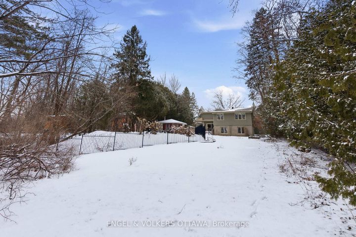 Photo 33 at 3 Hazelwood Way, Nepean (Manotick Long Island & Nicholls Island), Ottawa