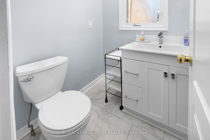 Photo 3 at E - 10 Millrise Lane, Nepean (Centrepointe), Ottawa