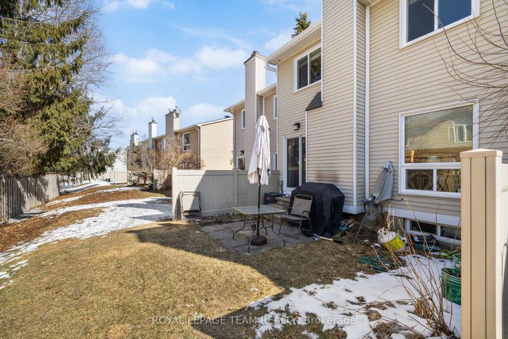 Photo 19 at E - 10 Millrise Lane, Nepean (Centrepointe), Ottawa