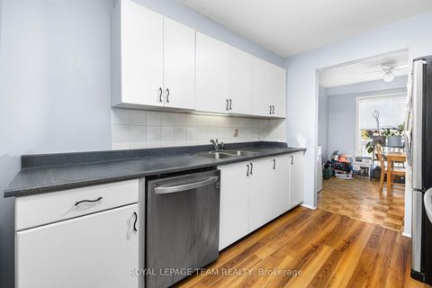 Photo 9 at E - 10 Millrise Lane, Nepean (Centrepointe), Ottawa