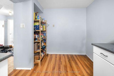 Photo 11 at E - 10 Millrise Lane, Nepean (Centrepointe), Ottawa