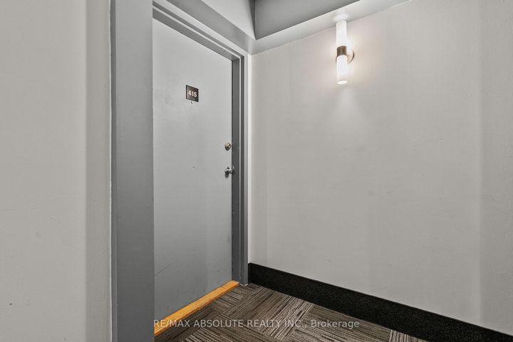 Photo 2 at 415 - 216 Viewmount Drive, Nepean (Borden Farm/Stewart Farm/Carleton Heights/Parkwood Hills), Ottawa