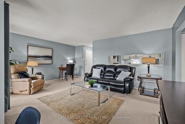 Photo 3 at 415 - 216 Viewmount Drive, Nepean (Borden Farm/Stewart Farm/Carleton Heights/Parkwood Hills), Ottawa
