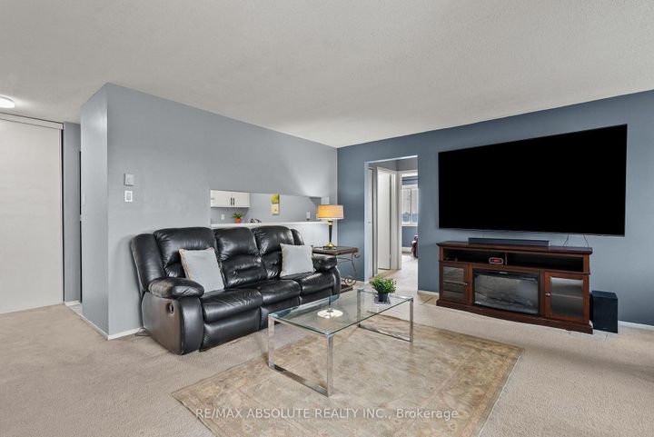 Photo 8 at 415 - 216 Viewmount Drive, Nepean (Borden Farm/Stewart Farm/Carleton Heights/Parkwood Hills), Ottawa