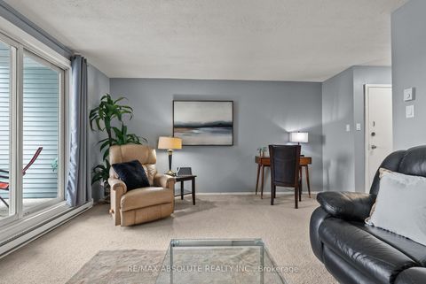 Photo 6 at 415 - 216 Viewmount Drive, Nepean (Borden Farm/Stewart Farm/Carleton Heights/Parkwood Hills), Ottawa
