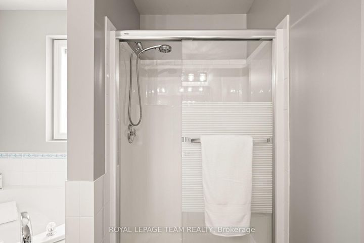 Photo 21 at 41 Blackshire Circle, Nepean (Stonebridge), Ottawa