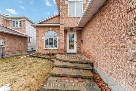 Photo 3 at 3 Nakota Way, Nepean (Longfields), Ottawa