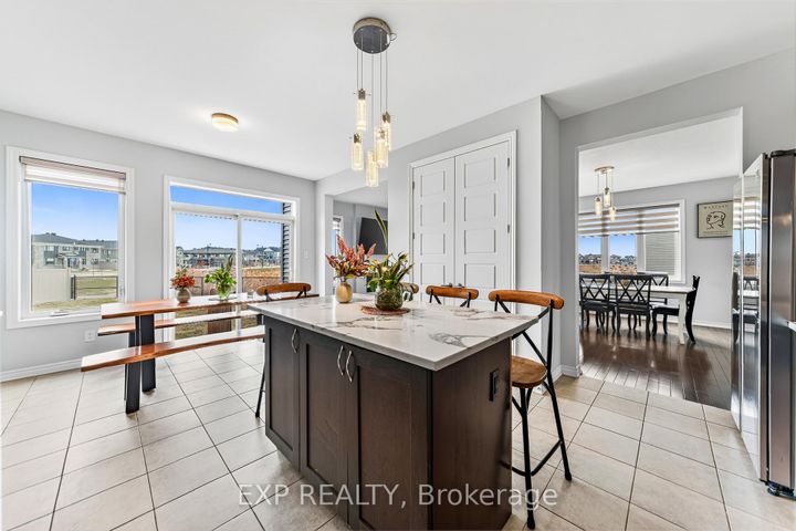 Photo 9 at 527 Alcor Terrace, Nepean (Half Moon Bay), Ottawa