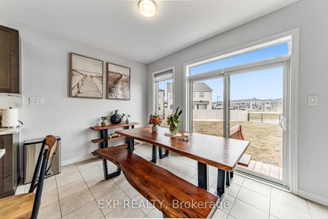 Photo 11 at 527 Alcor Terrace, Nepean (Half Moon Bay), Ottawa