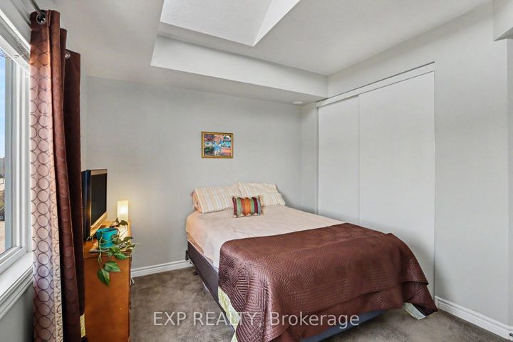 Photo 20 at J - 135 Harthill Way, Nepean (Heritage Park), Ottawa