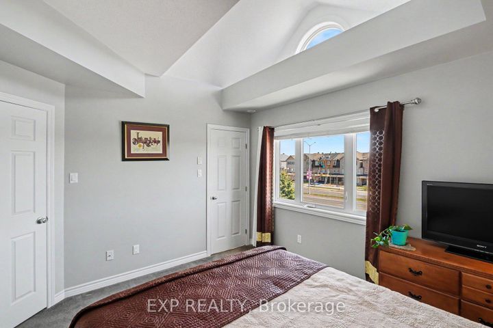 Photo 21 at J - 135 Harthill Way, Nepean (Heritage Park), Ottawa