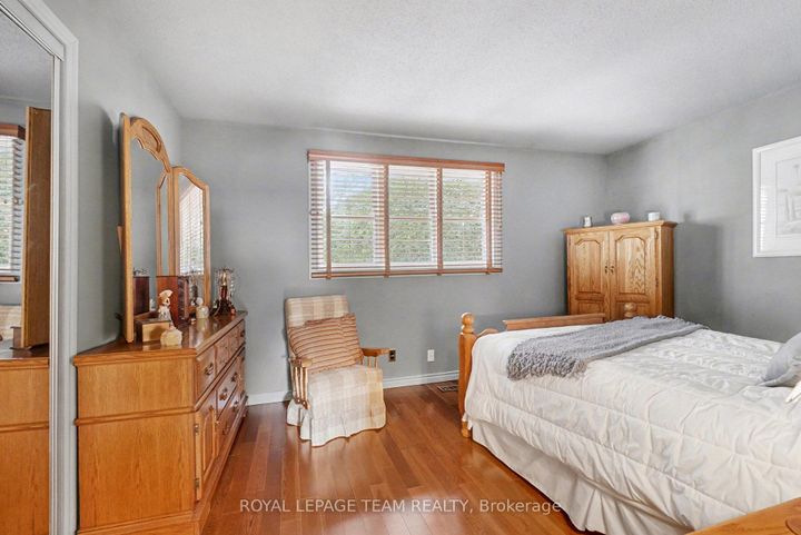 Photo 14 at 30 Juniper Court, Nepean (Borden Farm/Stewart Farm/Carleton Heights/Parkwood Hills), Ottawa