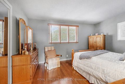 Photo 14 at 30 Juniper Court, Nepean (Borden Farm/Stewart Farm/Carleton Heights/Parkwood Hills), Ottawa