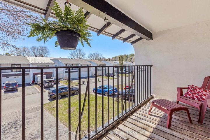 Photo 19 at 25 Grady Crescent, Nepean (Sheahan Estates/Trend Village), Ottawa