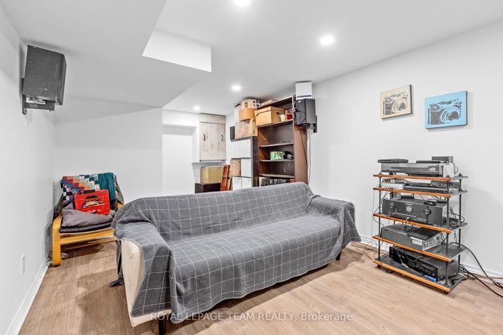 Photo 27 at 25 Grady Crescent, Nepean (Sheahan Estates/Trend Village), Ottawa