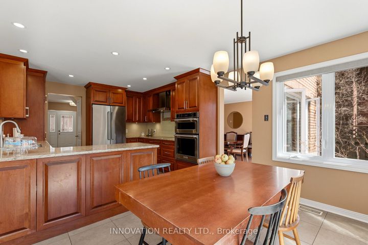Photo 13 at 32 Marble Arch Crescent, Nepean (Centrepointe), Ottawa