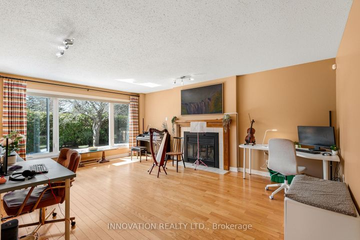 Photo 17 at 32 Marble Arch Crescent, Nepean (Centrepointe), Ottawa