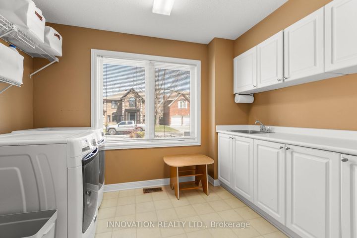 Photo 19 at 32 Marble Arch Crescent, Nepean (Centrepointe), Ottawa