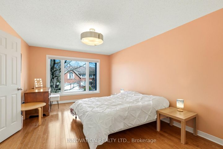 Photo 23 at 32 Marble Arch Crescent, Nepean (Centrepointe), Ottawa