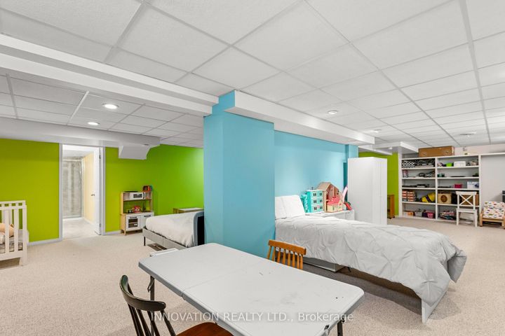 Photo 31 at 32 Marble Arch Crescent, Nepean (Centrepointe), Ottawa