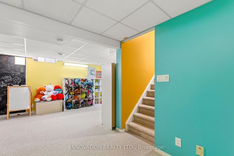 Photo 30 at 32 Marble Arch Crescent, Nepean (Centrepointe), Ottawa