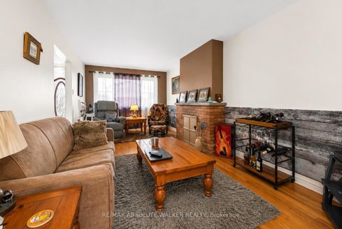 Photo 3 at 144 Viewmount Drive, Nepean (Meadowlands/Crestview), Ottawa