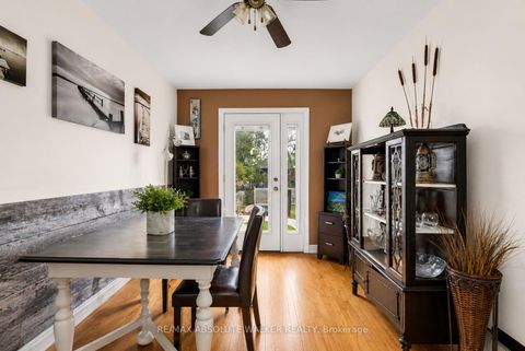 Photo 5 at 144 Viewmount Drive, Nepean (Meadowlands/Crestview), Ottawa