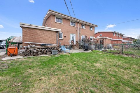 Photo 18 at 144 Viewmount Drive, Nepean (Meadowlands/Crestview), Ottawa