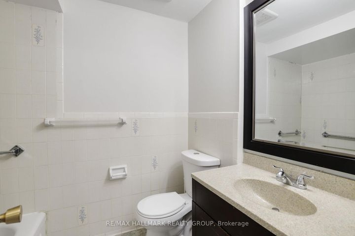 Photo 8 at 44 - 920 Dynes Road, Nepean (Carleton Square), Ottawa