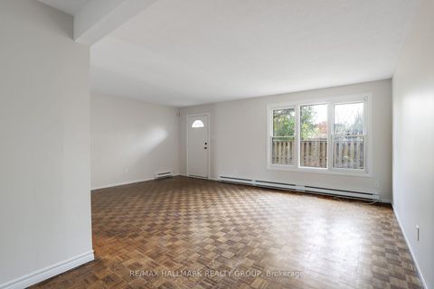 Photo 4 at 44 - 920 Dynes Road, Nepean (Carleton Square), Ottawa