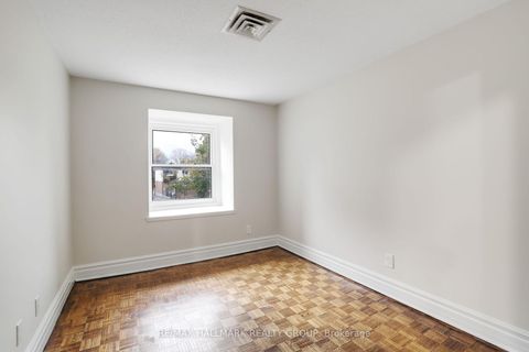 Photo 9 at 44 - 920 Dynes Road, Nepean (Carleton Square), Ottawa