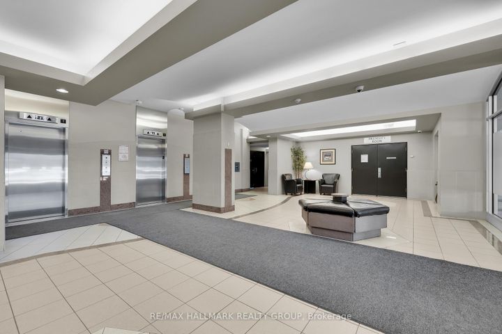 Photo 3 at 407 - 900 Dynes Road, Nepean (Carleton Square), Ottawa