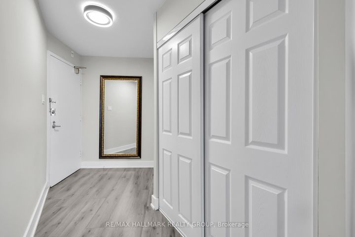 Photo 5 at 407 - 900 Dynes Road, Nepean (Carleton Square), Ottawa