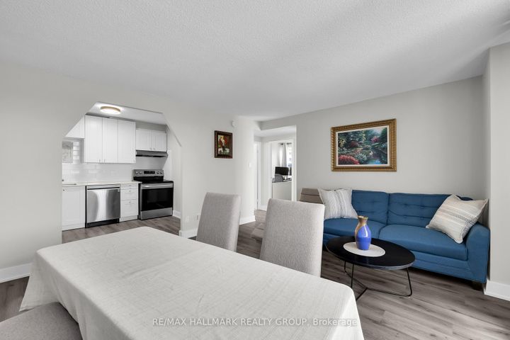 Photo 13 at 407 - 900 Dynes Road, Nepean (Carleton Square), Ottawa