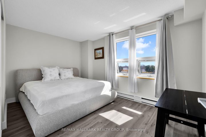 Photo 24 at 407 - 900 Dynes Road, Nepean (Carleton Square), Ottawa