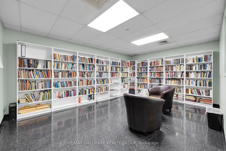Photo 32 at 407 - 900 Dynes Road, Nepean (Carleton Square), Ottawa