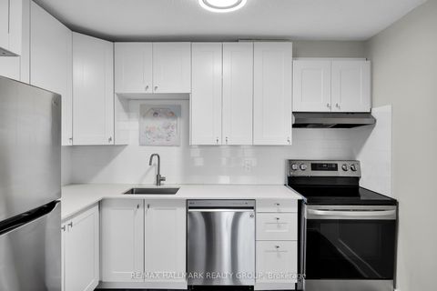 Photo 18 at 407 - 900 Dynes Road, Nepean (Carleton Square), Ottawa