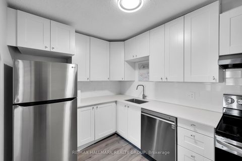 Photo 21 at 407 - 900 Dynes Road, Nepean (Carleton Square), Ottawa