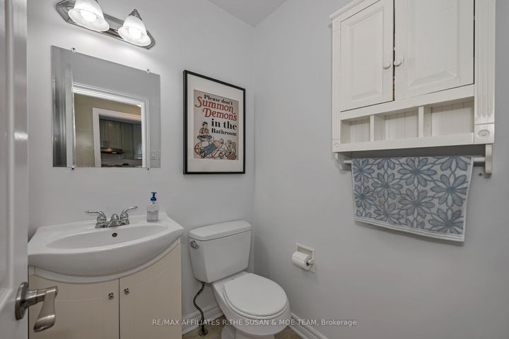 Photo 17 at 35 Monterey Drive, Nepean (Leslie Park), Ottawa