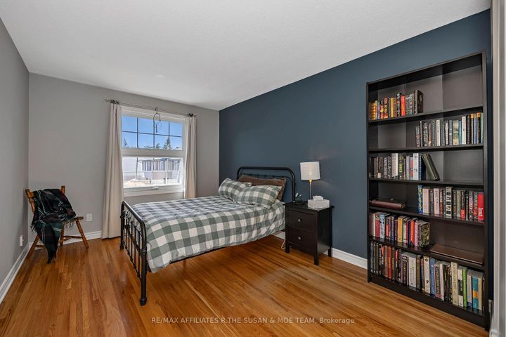Photo 20 at 35 Monterey Drive, Nepean (Leslie Park), Ottawa