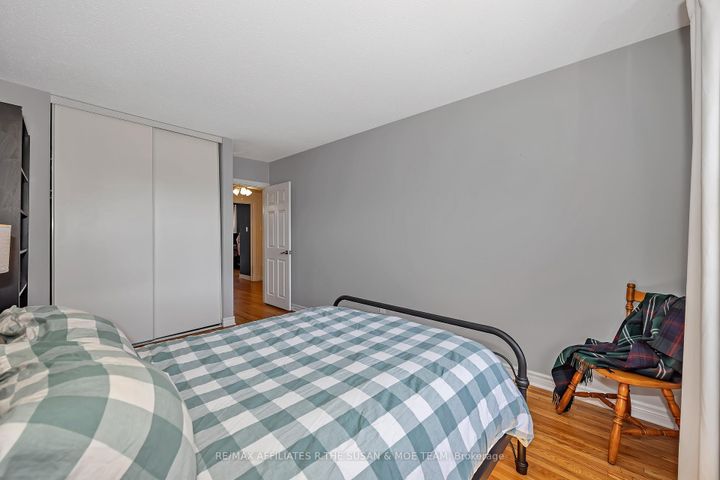Photo 21 at 35 Monterey Drive, Nepean (Leslie Park), Ottawa
