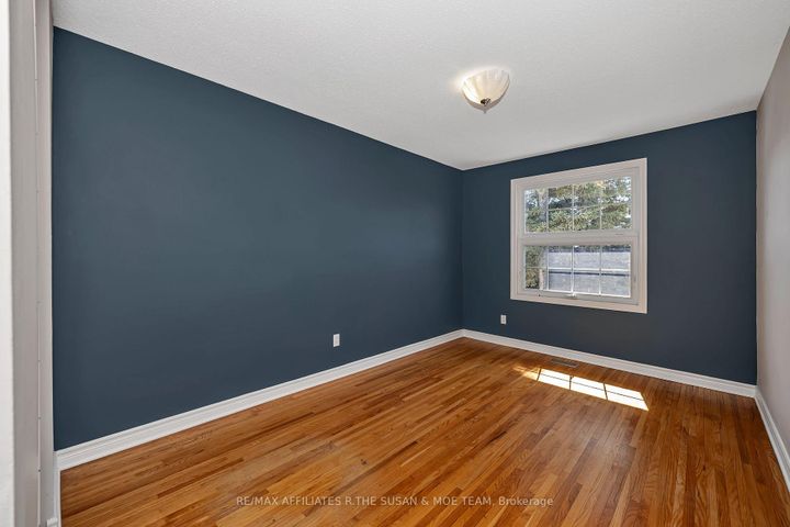 Photo 22 at 35 Monterey Drive, Nepean (Leslie Park), Ottawa