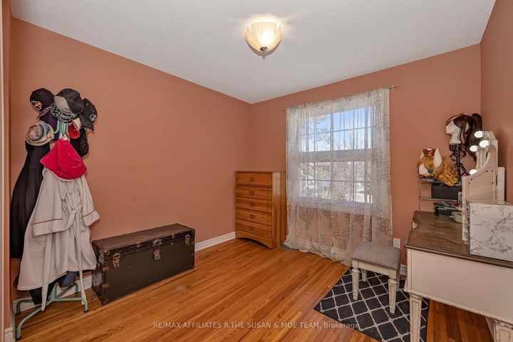 Photo 26 at 35 Monterey Drive, Nepean (Leslie Park), Ottawa